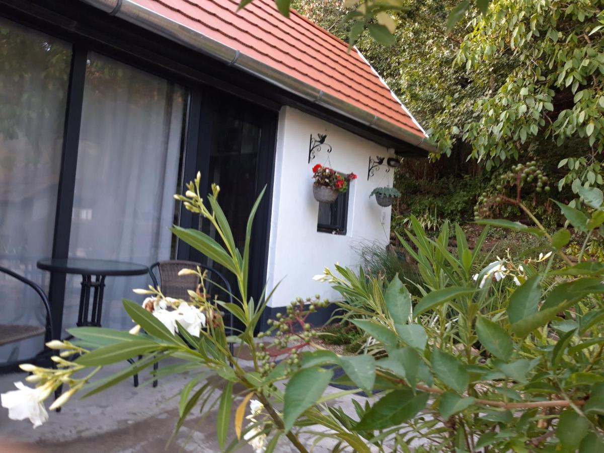 Kismadar Vendeghaz Noszvaj Apartment Luaran gambar