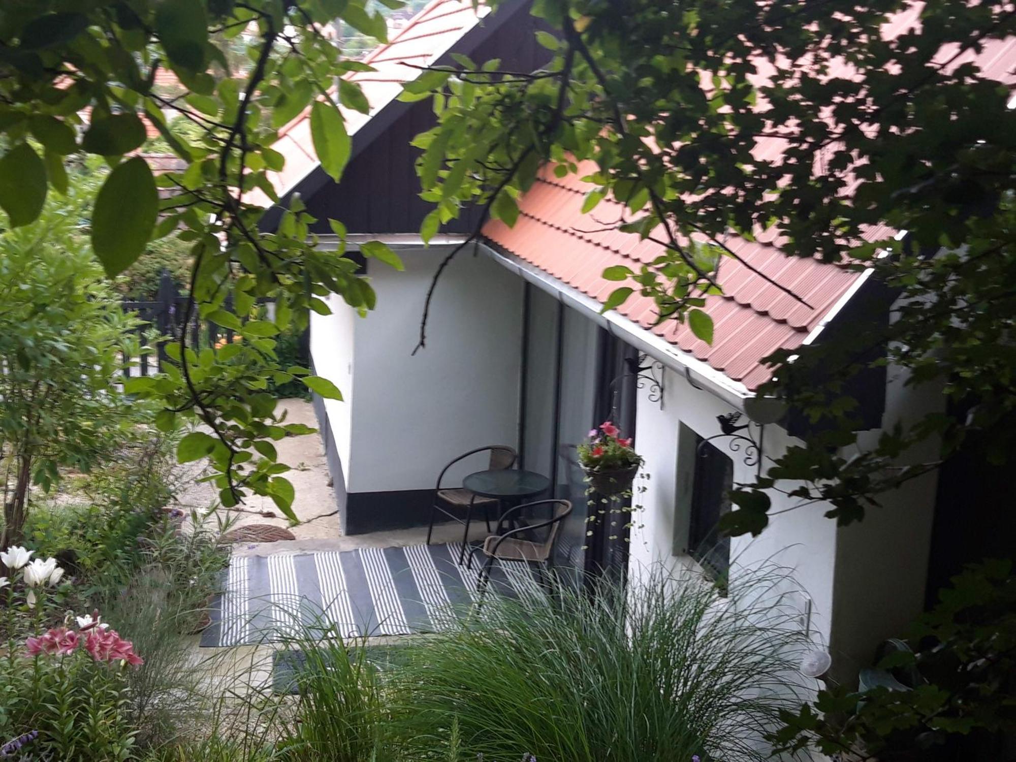 Kismadar Vendeghaz Noszvaj Apartment Bilik gambar